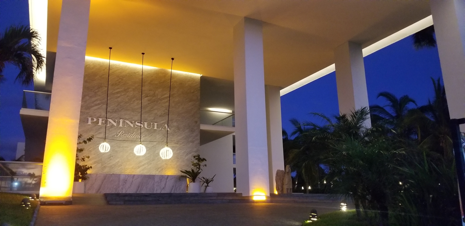 Peninsula Ixtapa Entry Evening Resized 1512 x 735 687kb