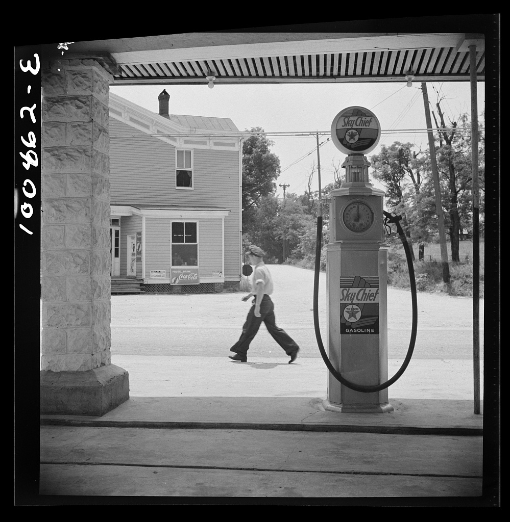 Gas Station (2)
